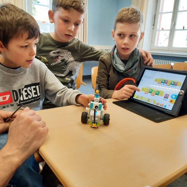 Lego Robotics AG